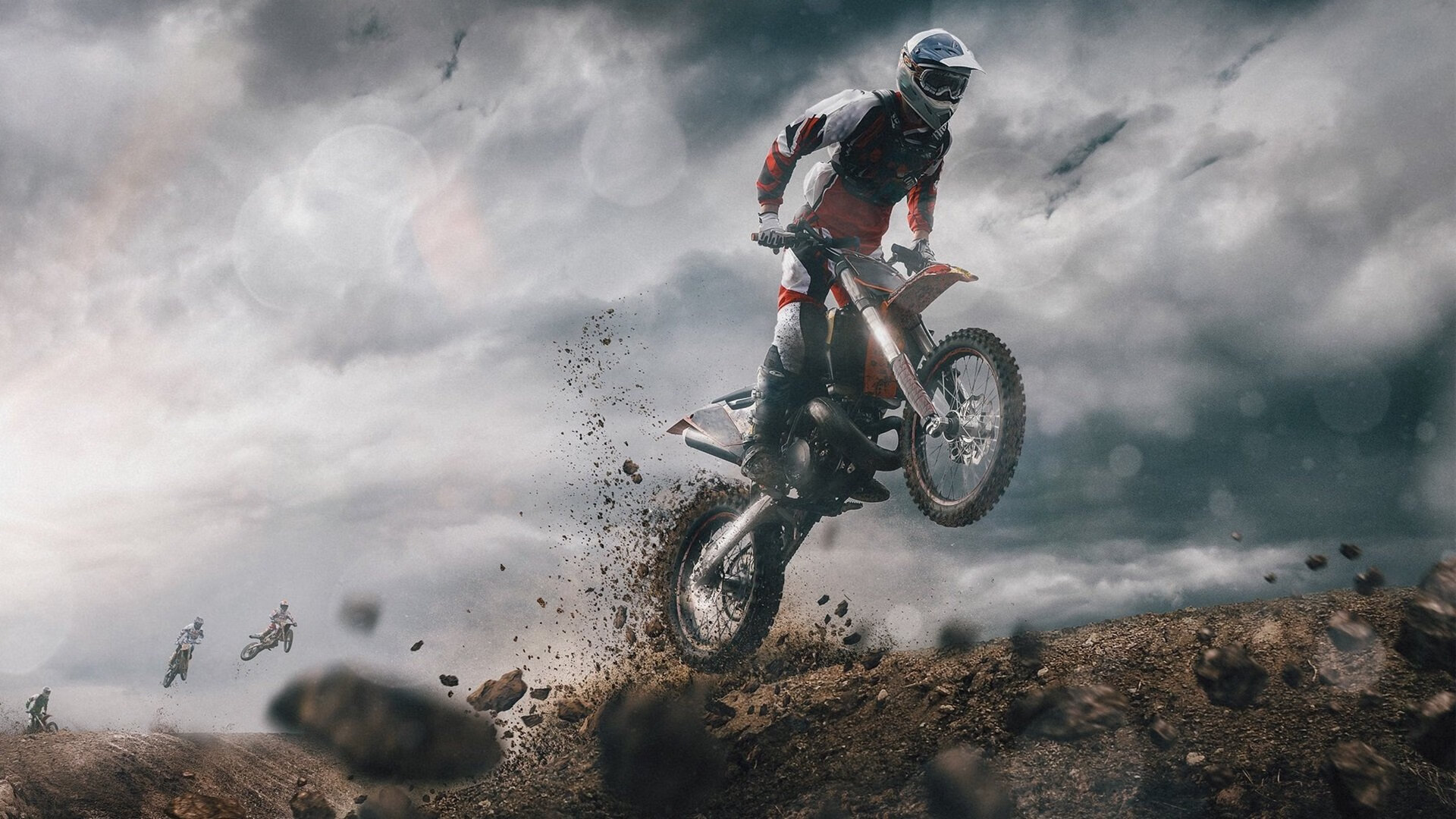 哈兰德参与球队防守回撤提升整体攻守转换效率,哈兰德控球